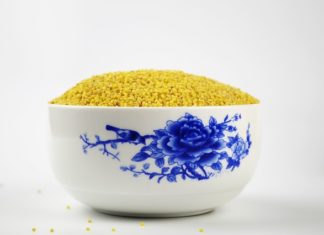 Kasza jęczmienna ze szparagami – przepis kasza jaglana ze szparagami