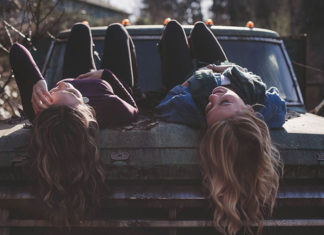 Jak sprawić, aby włosy pięknie prezentowały się wiosną?