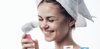 Regeneracja delikatnej skóry po wakacyjnych wojażach