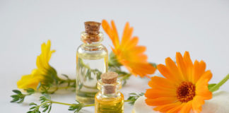 Jak wybierać kosmetyki do mezoterapii bezigłowej? Jakich składników aktywnych szukać?