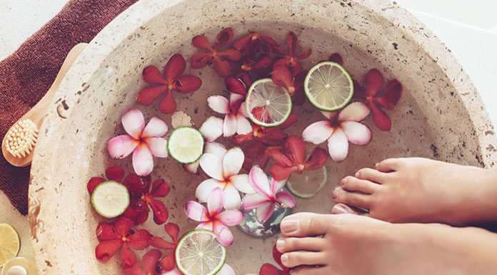 Wybierasz się na pedicure w Warszawie? Zobacz, co powinnaś wiedzieć o tym zabiegu