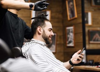 Najmodniejsze fryzury męskie w 2019 – sprawdź zestawienie fryzur