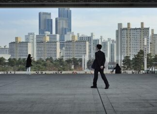 Co znaczy założyć majtki na lewą stronę?