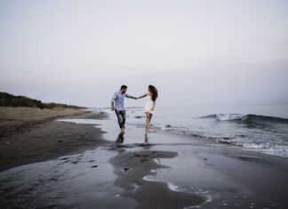 W co się bawić w dwie osoby? W co się bawić w dwie osoby?