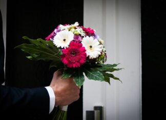 Jak zaskoczyć kobietę prezentem? Jak zaskoczyć kobietę prezentem?