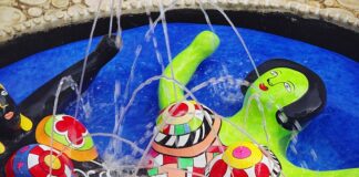 Co wypływa z pochwy po stosunku?