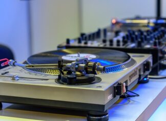 Dlaczego pali się kontrolka od poduszek? Dlaczego pali się kontrolka od poduszek?